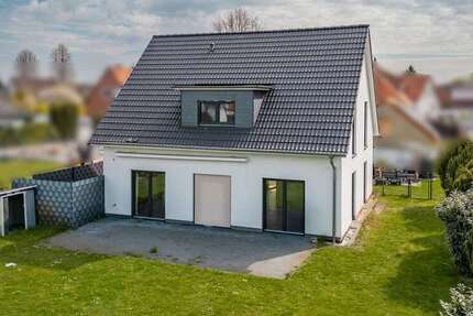 Haus Nienhagen - 6 Zimmer, 140 m&sup2;, 375.000&euro; | Angebot:26368312