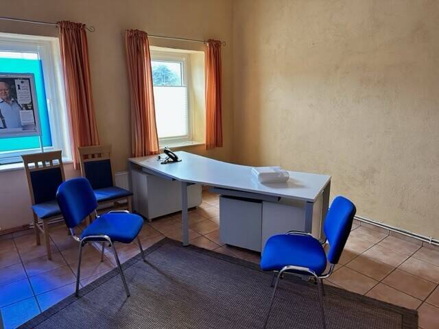 Gewerbeobjekt Eutin - 3 Zimmer, 125 m&sup2;, 1.250&euro; | Angebot:26502495