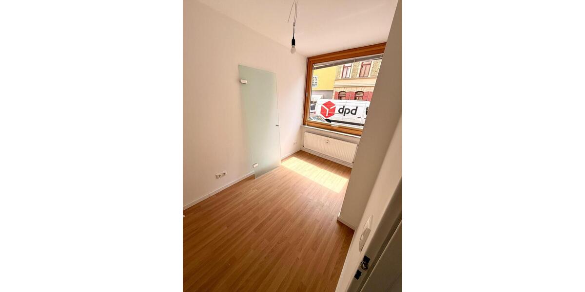 Erdgeschoßwohnung München Schwabing-Freimann - 1.5 Zimmer, 39 m&sup2;, 1.700&euro; | Angebot:26662106