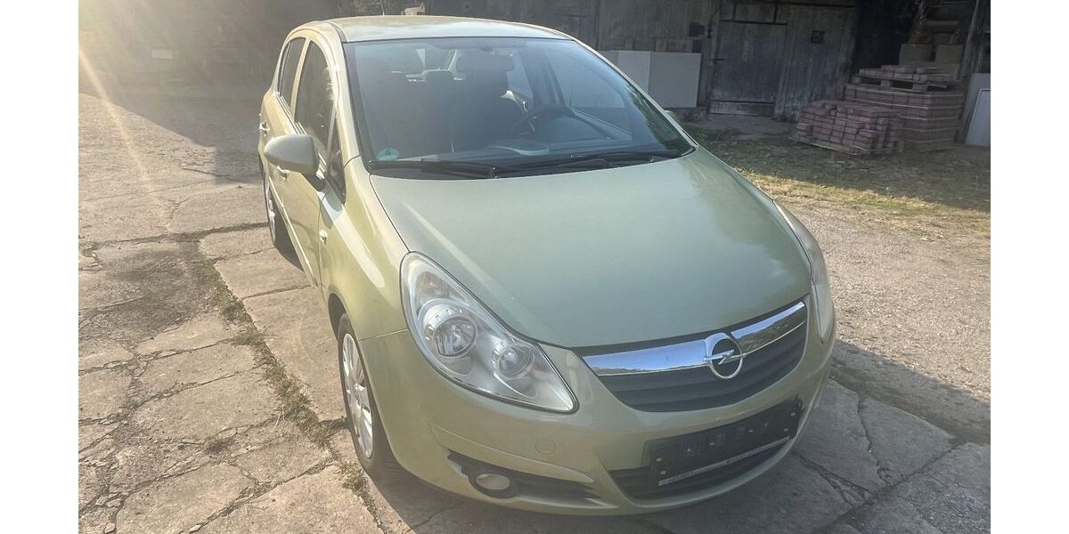 Opel Corsa 98.620 km 2.750 &euro; Borna 04552