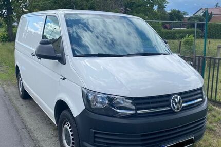 VW T6 Transporter 180.000 km 13.000 &euro; Lauchhammer 01979