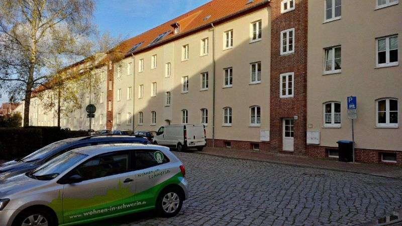 Wohnung zum Mieten in Schwerin 359 € 49.1 m²