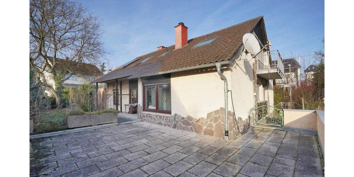 Einfamilienhaus Bretten - 7 Zimmer, 220 m&sup2;, 685.000&euro; | Angebot:24712191