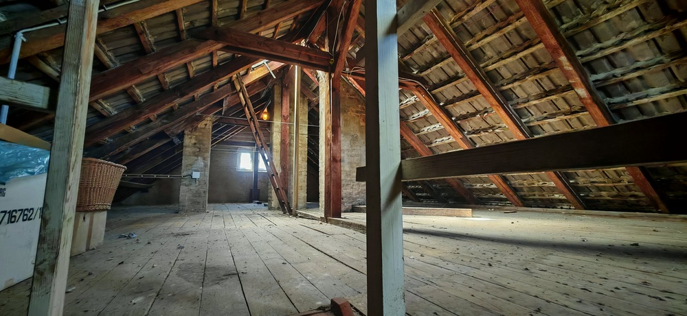 Ein- oder Zweifamilienhaus mit großem Garten 7 zimmer