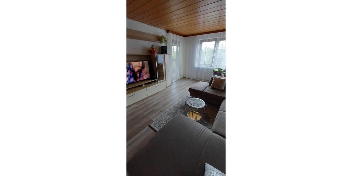 Etagenwohnung Neutraubling - 3.5 Zimmer, 92 m&sup2;, 365.000&euro; | Angebot:27021018