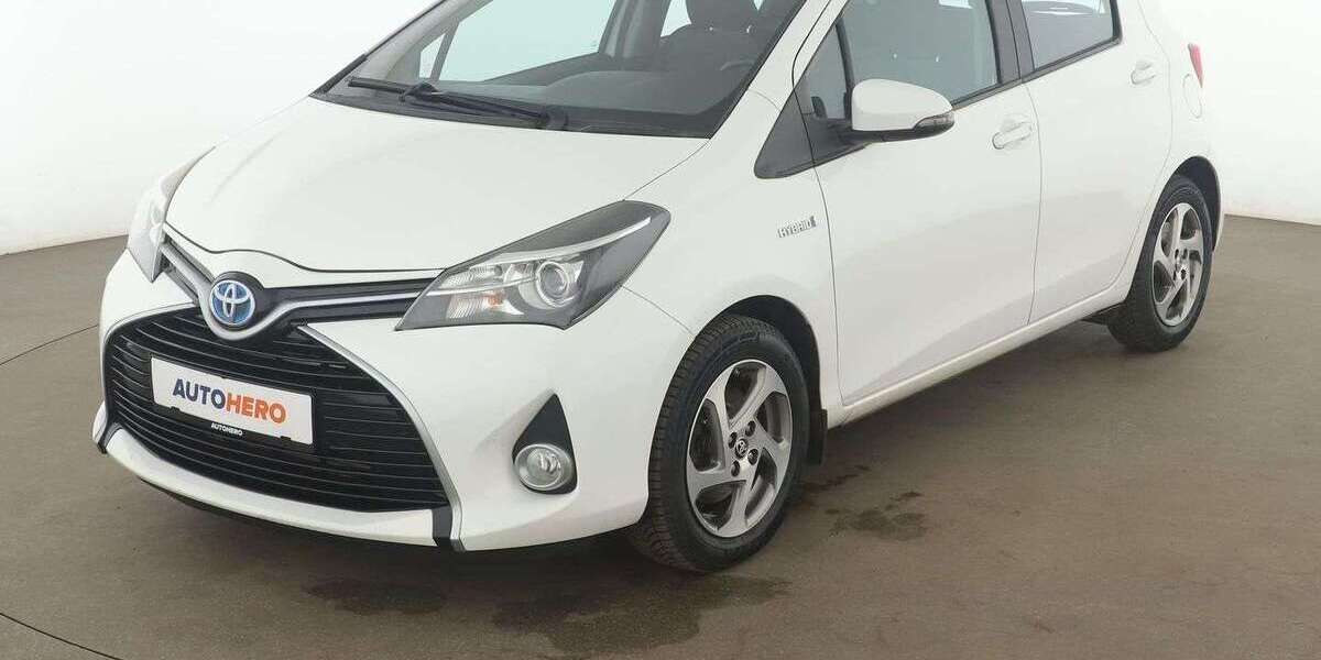 Toyota Yaris 103.992 km 10.990 &euro; Nürnberg 90441