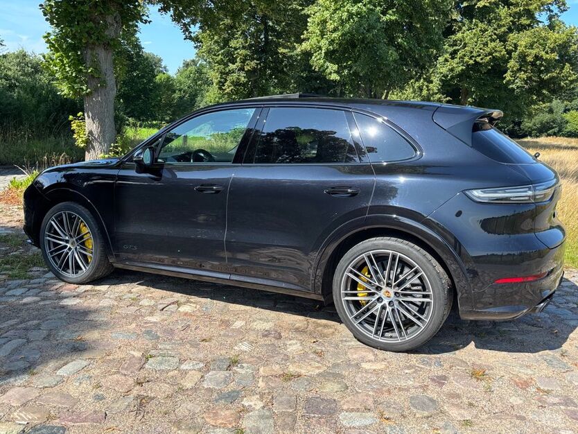 Porsche Cayenne 96.000 km 77.500 € Hamburg 22397
