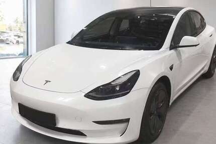 Tesla Model 3 66.678 km 30.650 &euro; Bad Kissingen 97688