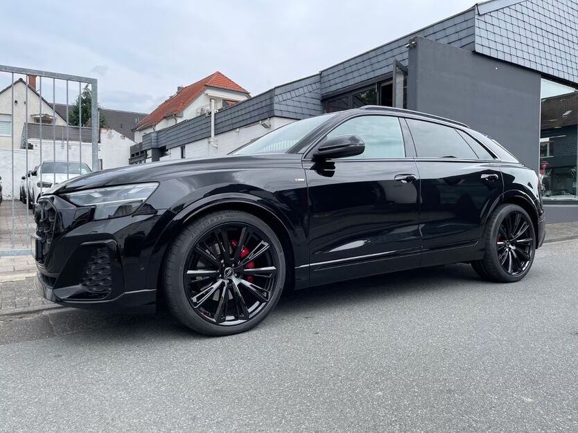 Audi Q8 1.200 km 88.990 € Flörsheim am Main 65439