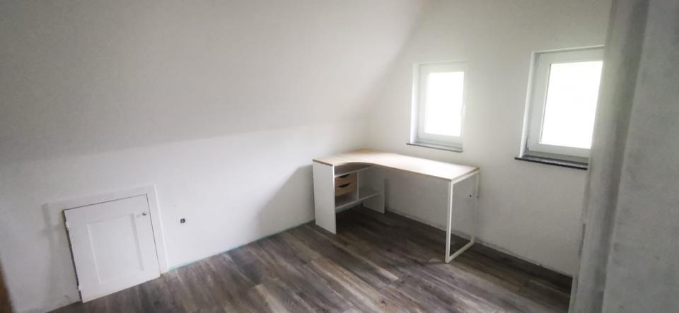 Einfamilienhaus Klanxbüll - 7 Zimmer, 160 m&sup2;, 250.000&euro; | Angebot:26533485