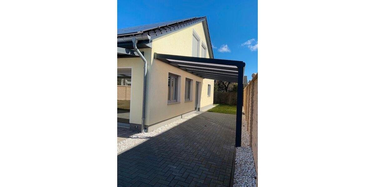 Maisonettenwohnung Burg Stargard - 3 Zimmer, 150 m&sup2;, 1.500&euro; | Angebot:26337189