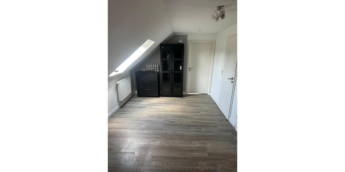 Dachgeschoßwohnung Leck - 2 Zimmer, 55 m&sup2;, 780&euro; | Angebot:25447526