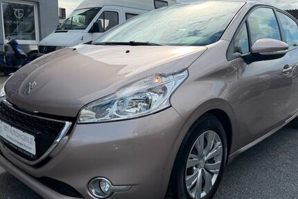 Peugeot 208 58.000 km 4.999 &euro; Kassel 34123