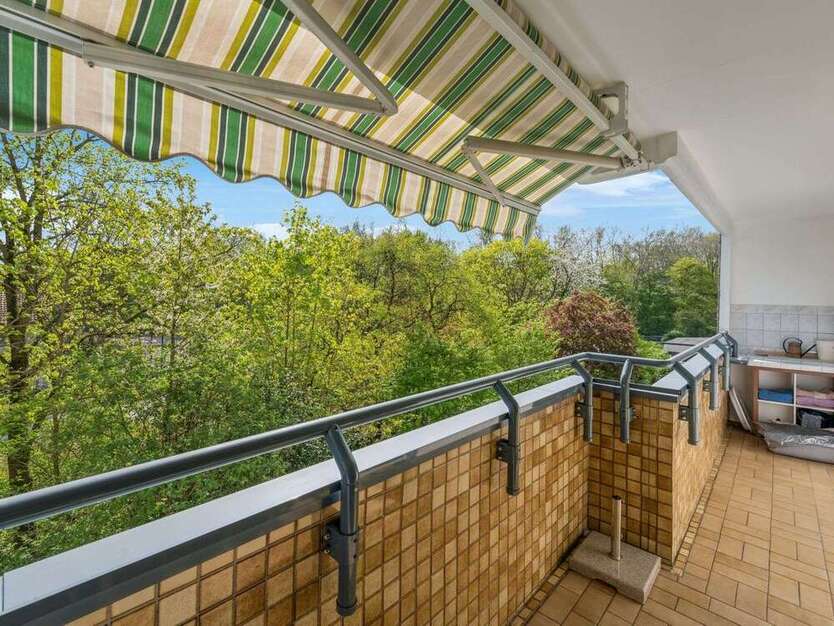 Wohnung zum Kaufen in Düsseldorf 219.000 € 71.62 m²