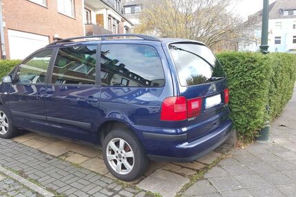Seat Alhambra 220.000 km 2.500 € Düsseldorf 40468