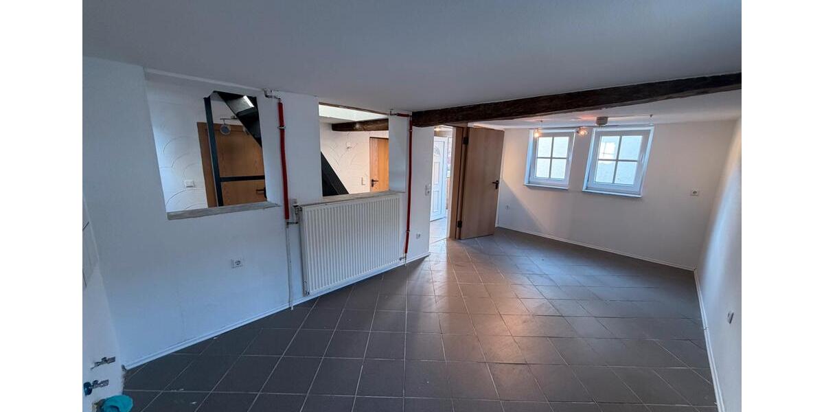 Etagenwohnung Neuental - 5 Zimmer, 125 m&sup2;, 700&euro; | Angebot:26375825