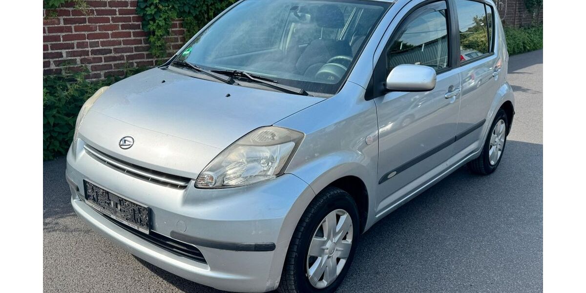 Daihatsu Sirion 150.000 km 2.750 € köln 50739