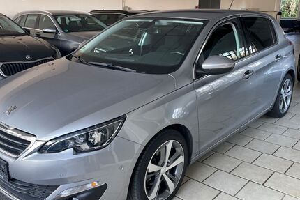 Peugeot 308 123.000 km 6.450 &euro; Detmold 32756