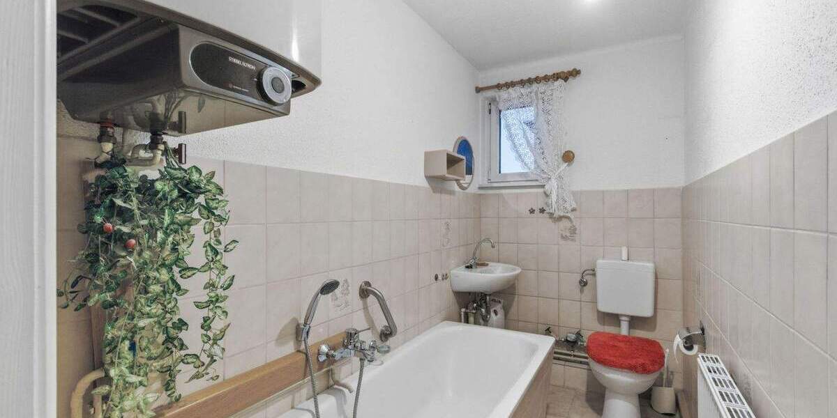 Etagenwohnung Gröditz - 3 Zimmer, 60 m&sup2;, 39.900&euro; | Angebot:25387315