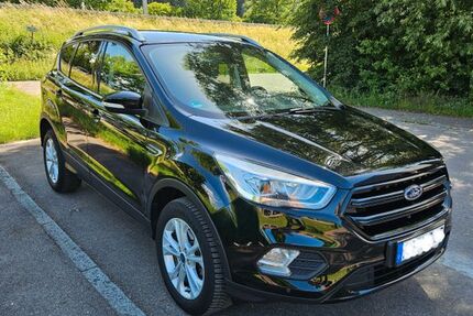 Ford Kuga 84.200 km 13.400 &euro; Schwäbisch Gmünd 73525