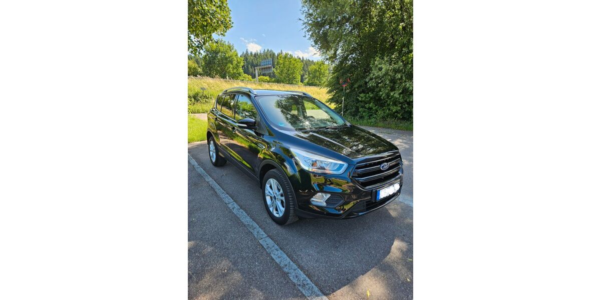 Ford Kuga 84.200 km 13.400 &euro; Schwäbisch Gmünd 73525