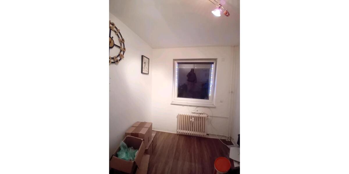 1 Zimmer in meiner 68,5 qm 3 Zimmer Whg 1 zimmer