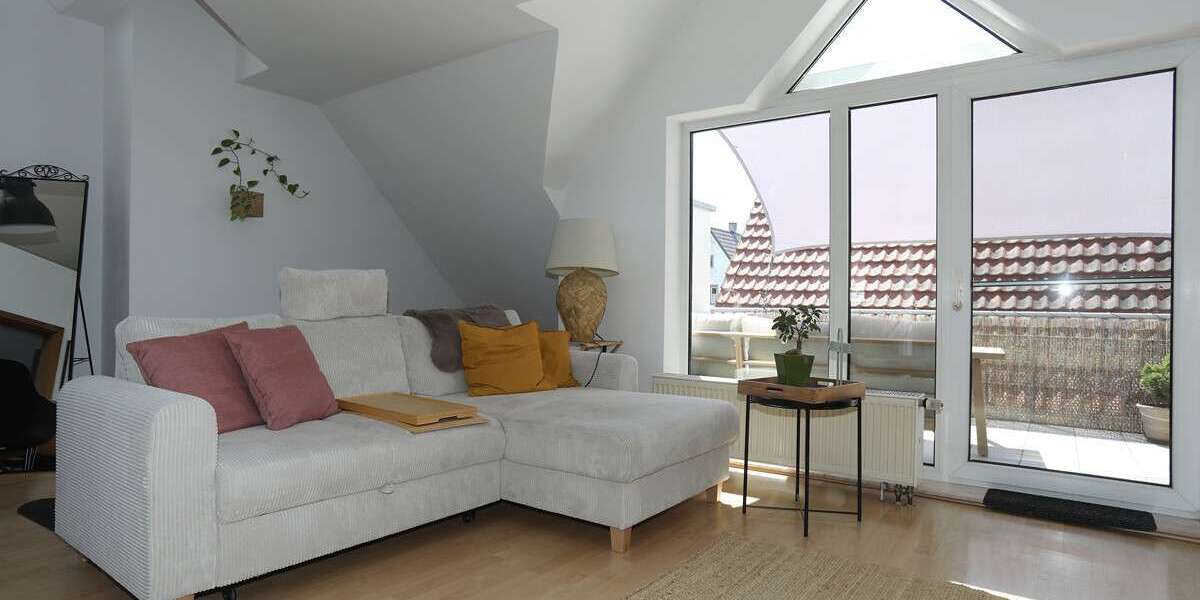 Etagenwohnung Kirchheim/Neckar Neckar - 2.5 Zimmer, 81 m&sup2;, 860&euro; | Angebot:26919437