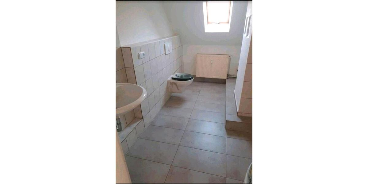 Dachgeschoßwohnung Bergen - 4 Zimmer, 100 m&sup2;, 650&euro; | Angebot:26395922