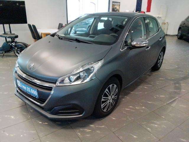 Peugeot 208 18.984 km 6.990 € Wuppertal 42275