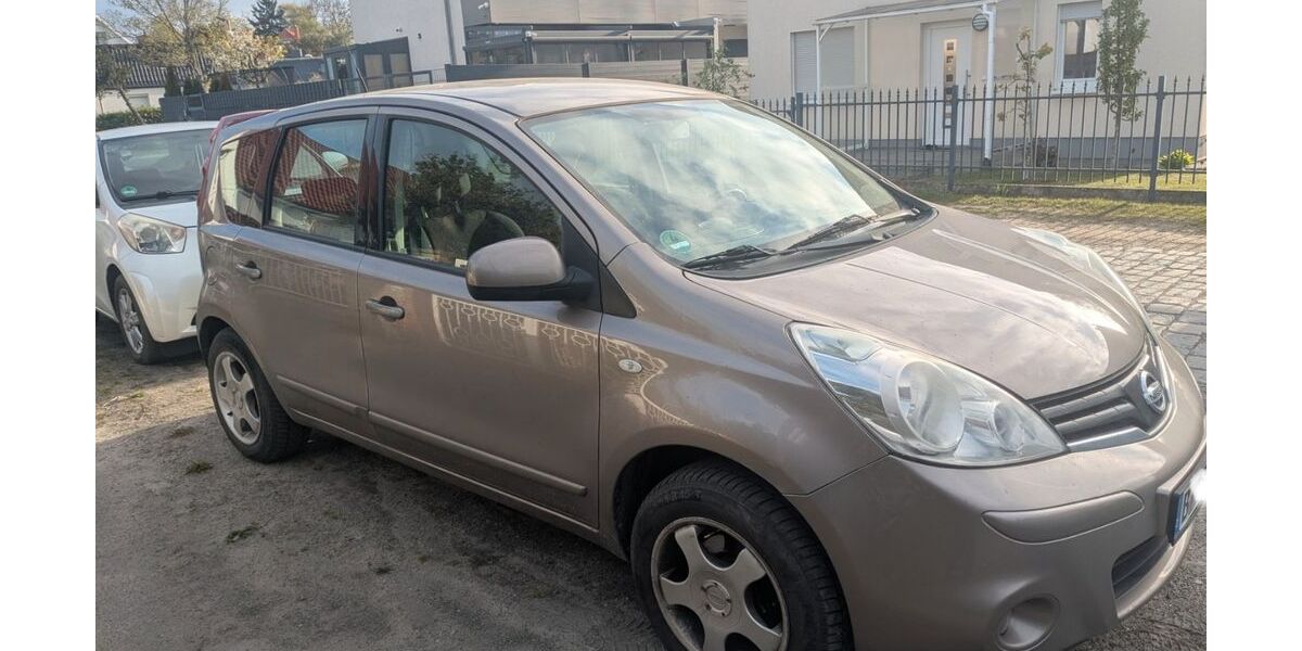 Nissan Note 184.000 km 2.750 &euro; Berlin 12353