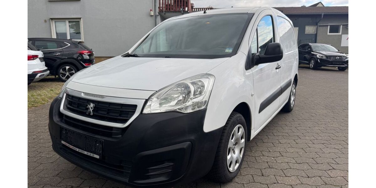 Peugeot Partner 220.000 km 4.400 &euro; Northeim 37154