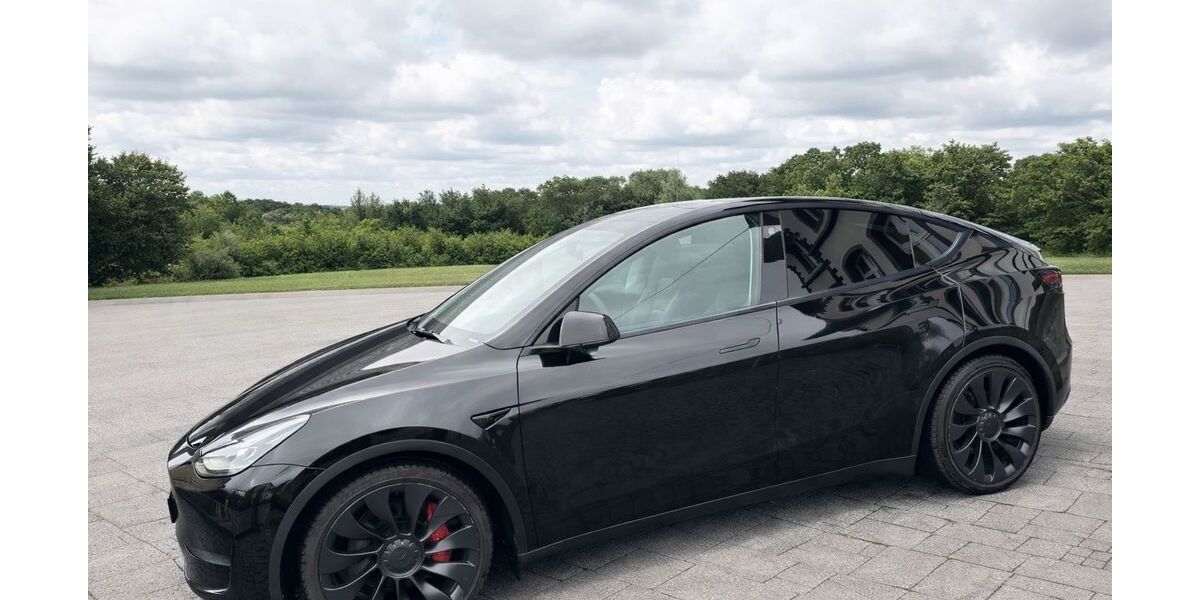 Tesla Model Y 109.000 km 29.999 &euro; Laubach 56759