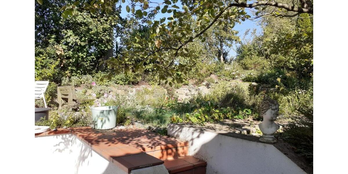 Villa Kranzberg - 7 Zimmer, 230 m&sup2;, 2.500&euro; | Angebot:25942040