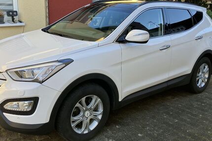 Hyundai SANTA FE 130.000 km 12.900 &euro; Karlsruhe 76185
