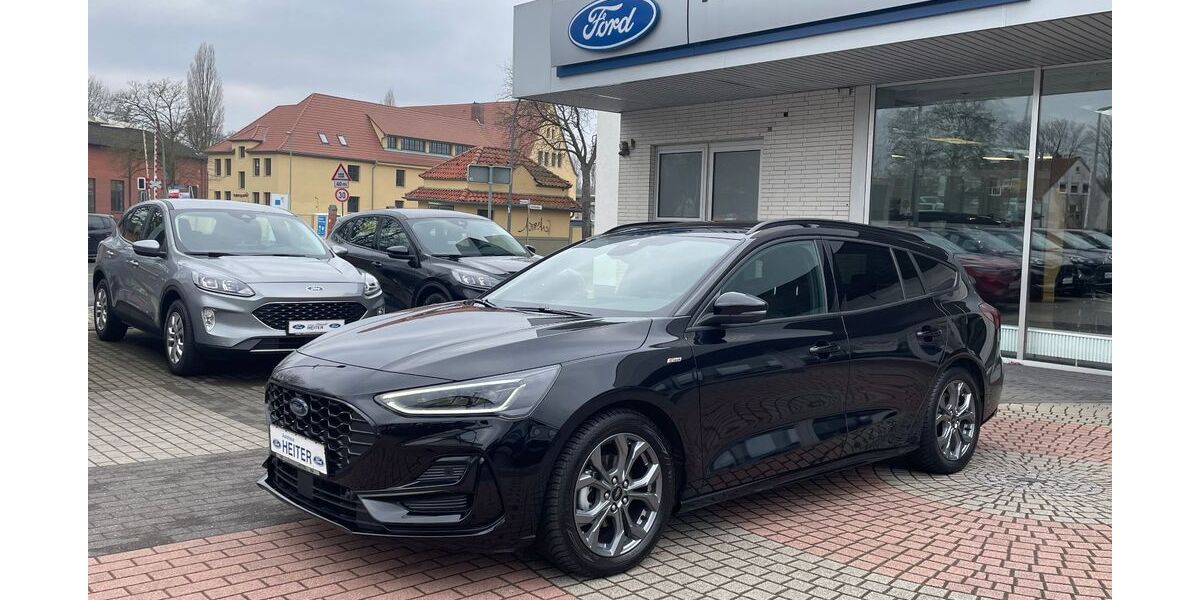 Ford Focus 11.980 km 23.950 &euro; Osnabrück 49090