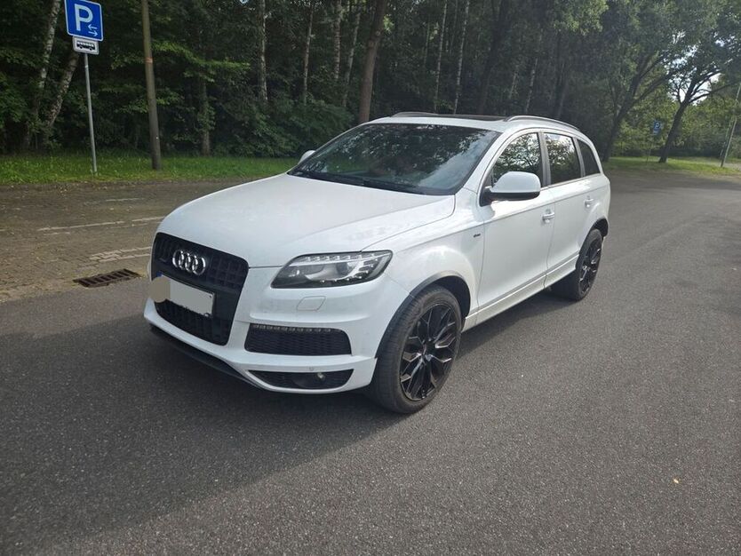 Q7