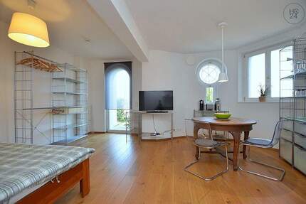 Sehr schön möbliertes Apartment in toller Aussichtslage in Stuttgart Süd 1 zimmer