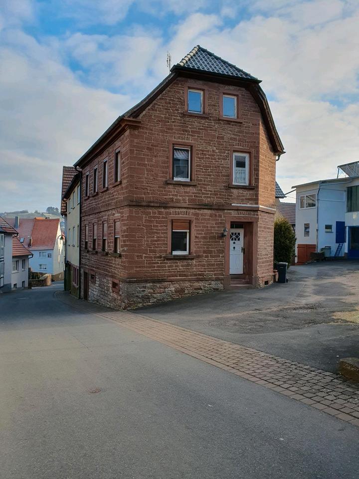 Haus provisionsfrei in 97900 Külsheim zimmer