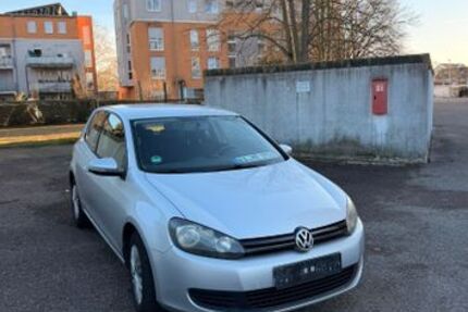 VW Golf 104.000 km 5.500 &euro; Rheinstetten 76287