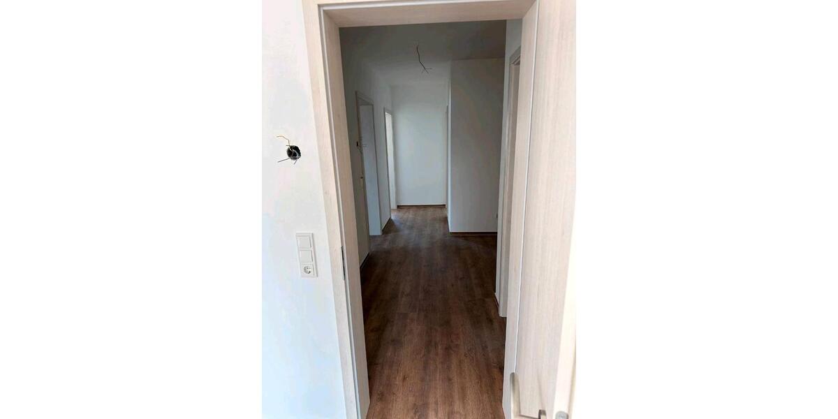 Etagenwohnung Mirow - 3 Zimmer, 88 m&sup2;, 880&euro; | Angebot:26255931