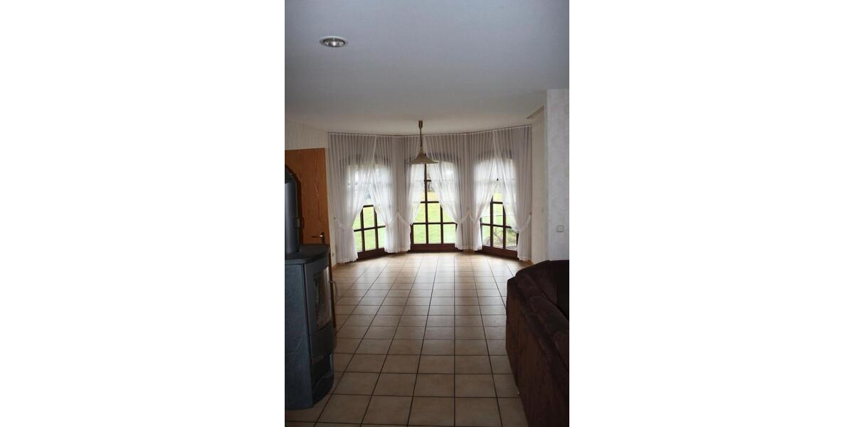 Einfamilienhaus Hachenburg - 6 Zimmer, 203 m&sup2;, 1.420&euro; | Angebot:26410432