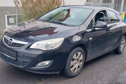 Opel Astra 220.000 km 2.399 &euro; Kelkheim ( Taunus ) 65779