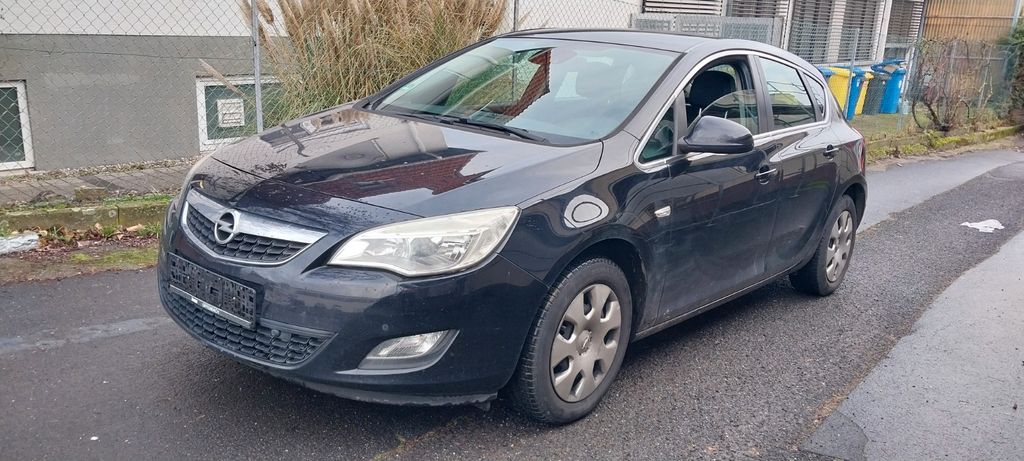 Opel Astra 220.000 km 2.399 &euro; Kelkheim ( Taunus ) 65779