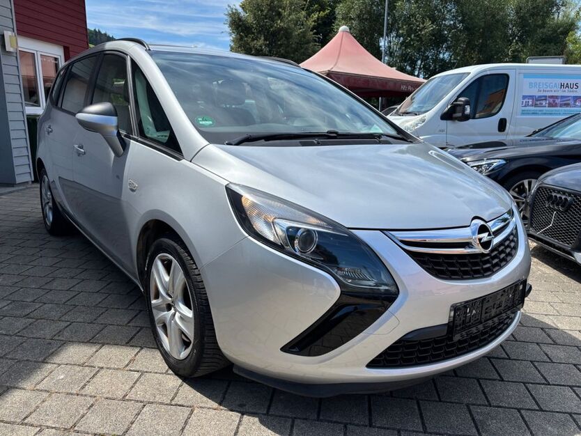 Opel Zafira 143.000 km 7.600 € Staufen Im Breisgau 79219