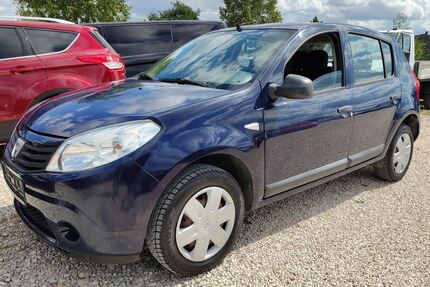 Dacia Sandero 185.000 km 2.400 € Amberg 92224