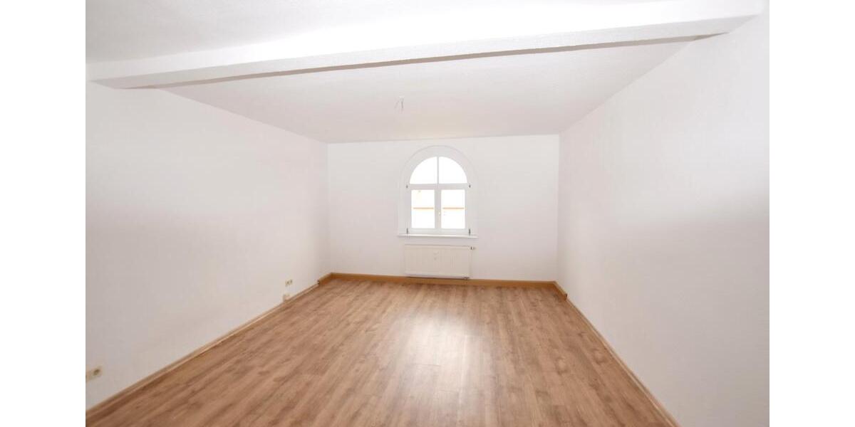 Etagenwohnung Greiz - 1 Zimmer, 37 m&sup2;, 250&euro; | Angebot:26406332
