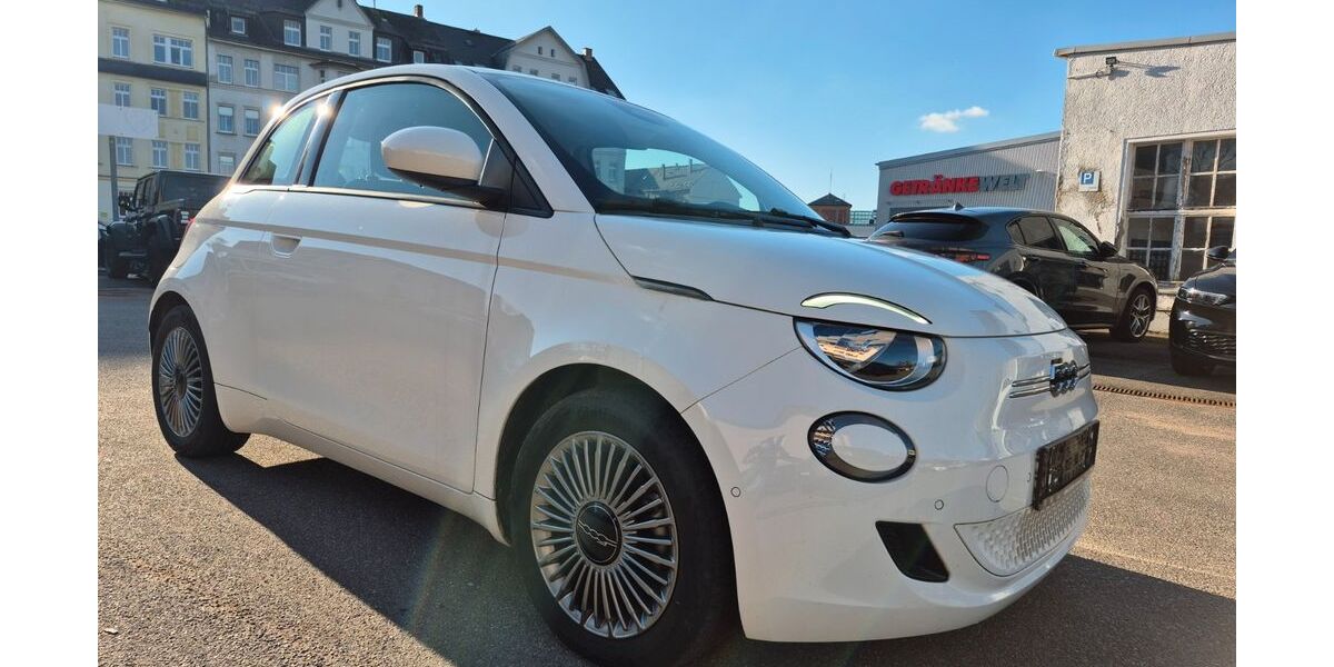 Fiat 500e 16.000 km 24.900 &euro; Chemnitz 09130