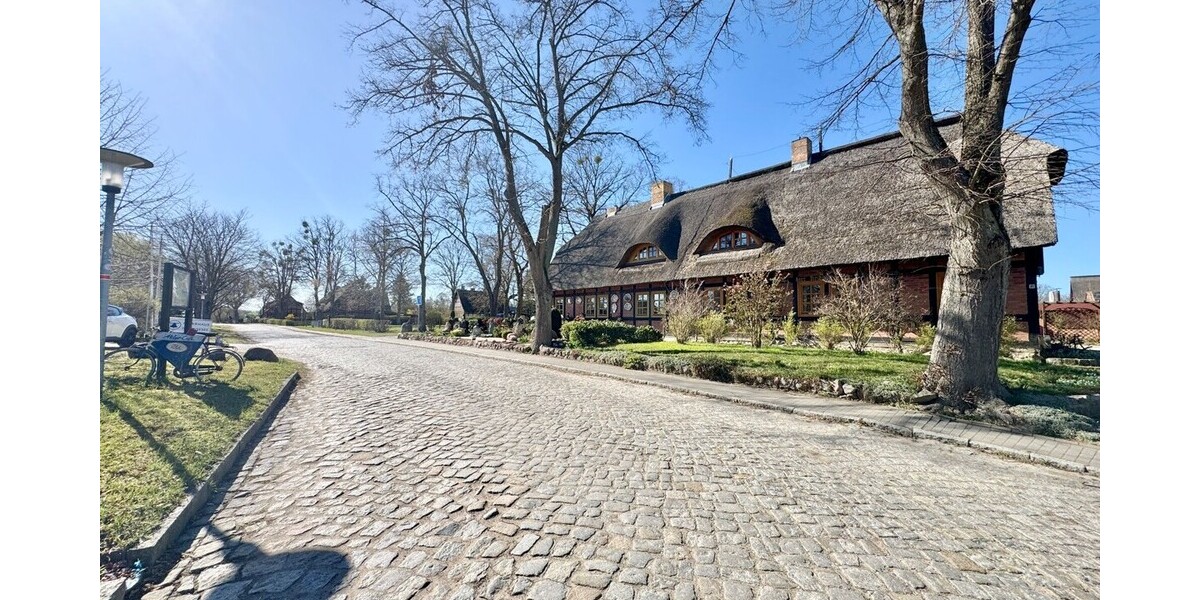 HORN IMMOBILIEN ++ tolles Reetdach-Fachwerkhaus in Alt Rehse bei Neubrandenburg, Denkmalschutz - Einfamilienhaus Alt Rehse Alt Rehse | Angebot:26225814