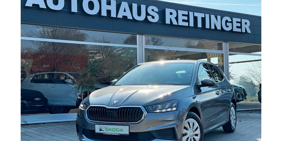 Skoda Fabia 32.100 km 15.900 &euro; Treffelstein 93492