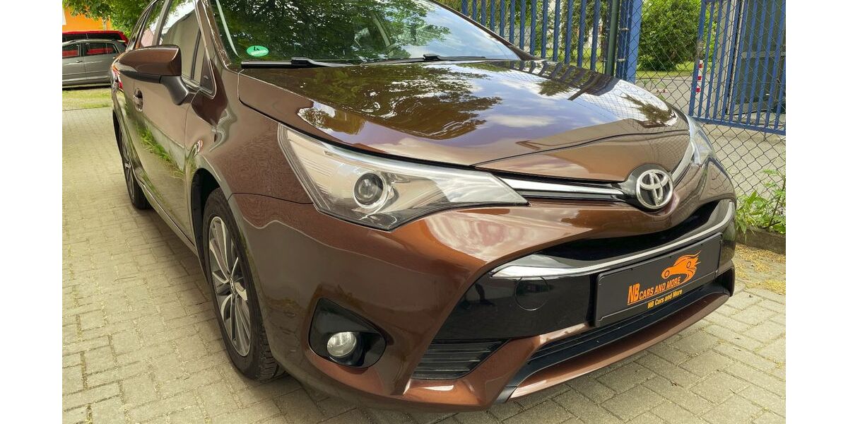 Toyota Avensis 158.300 km 10.990 &euro; Berlin 12107
